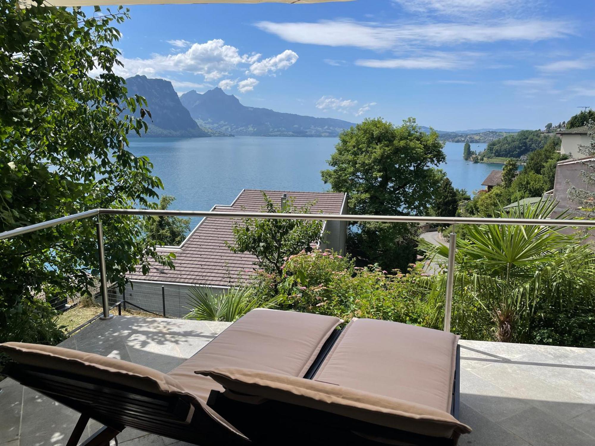 Villa Bootsmann Mit Spektakulaerer Seesicht Nahe Badestrand Vitznau Buitenkant foto